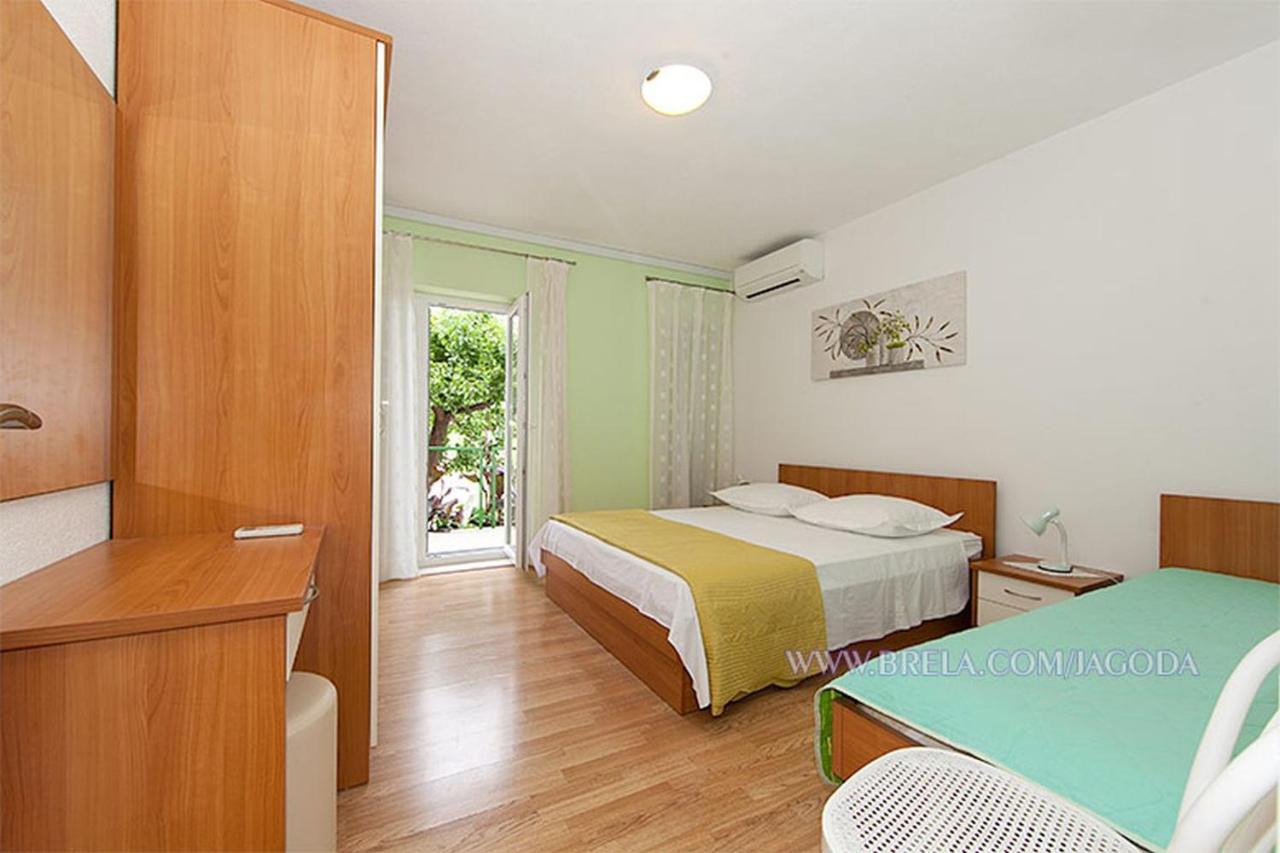 Apartments Jagoda Brela Bagian luar foto